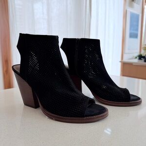 Gianni Bini Black Peep-Toe Slingback Heeled Mules